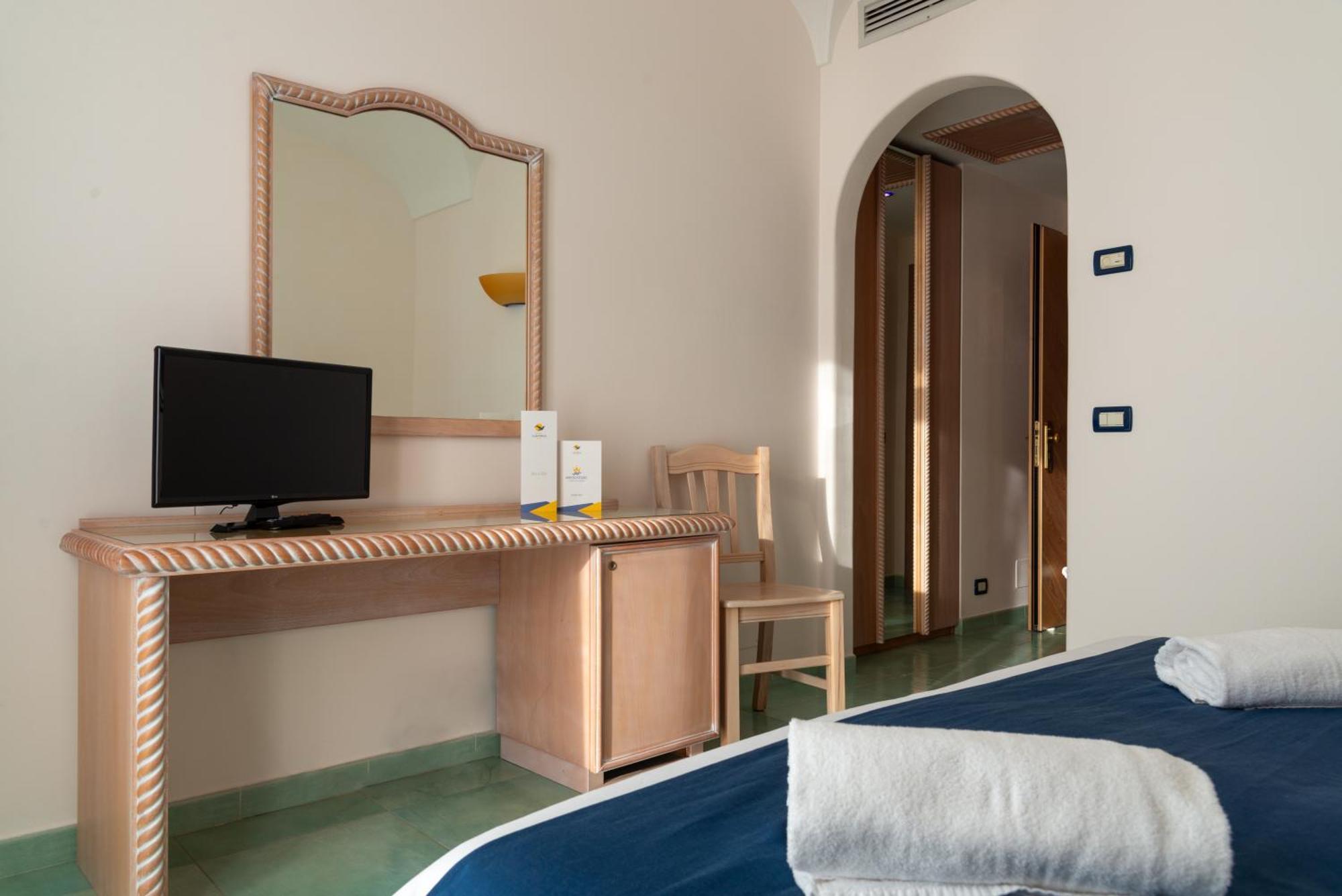 Hotel Albatros Forio  Luaran gambar