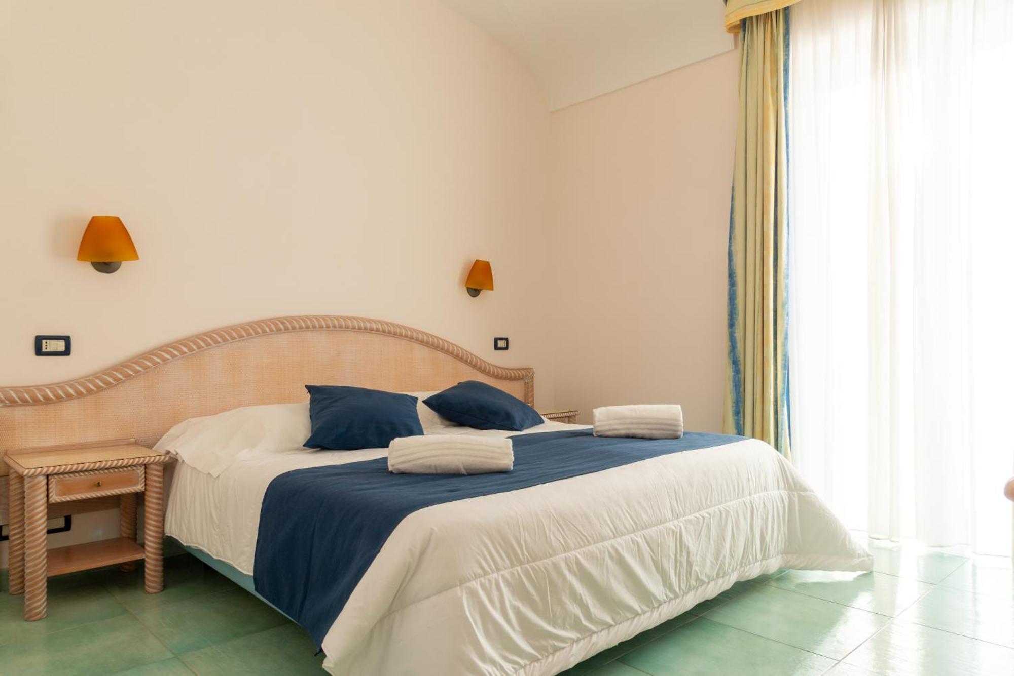 Hotel Albatros Forio  Luaran gambar
