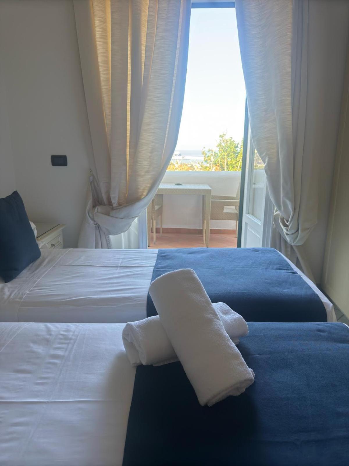 Hotel Albatros Forio  Luaran gambar